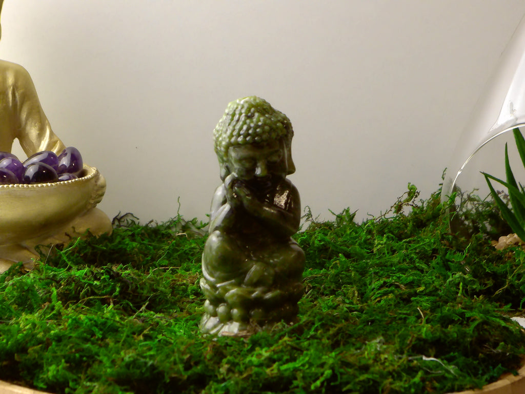 Grünejade Budda