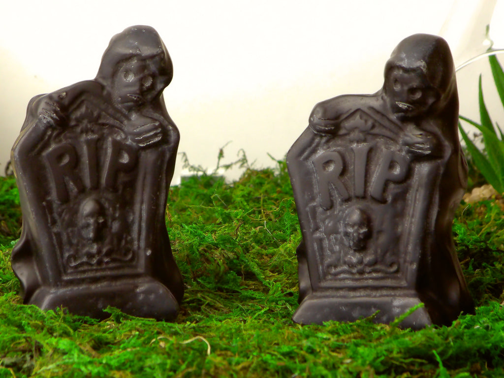 Geist mit Grabstein Obsidian