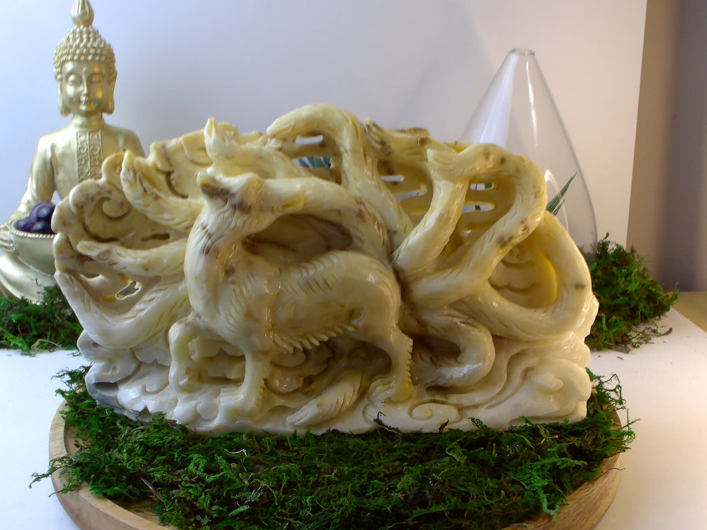 Pyrophyllite Der 9 Schwänzige Fuchs