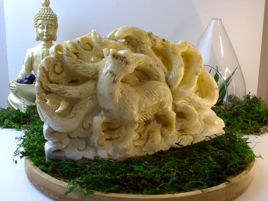 Pyrophyllite Der 9 Schwänzige Fuchs