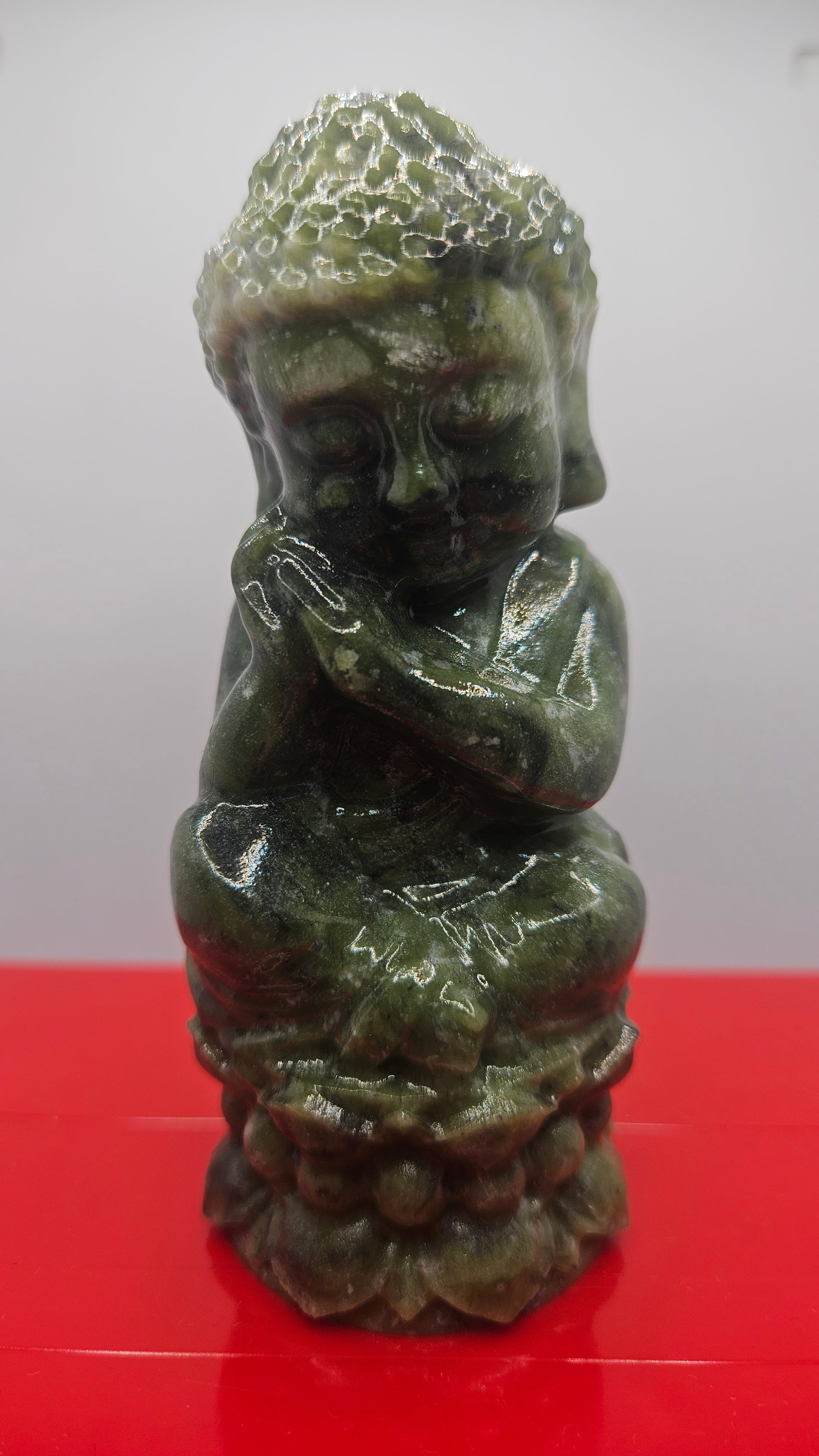 Grünejade Budda